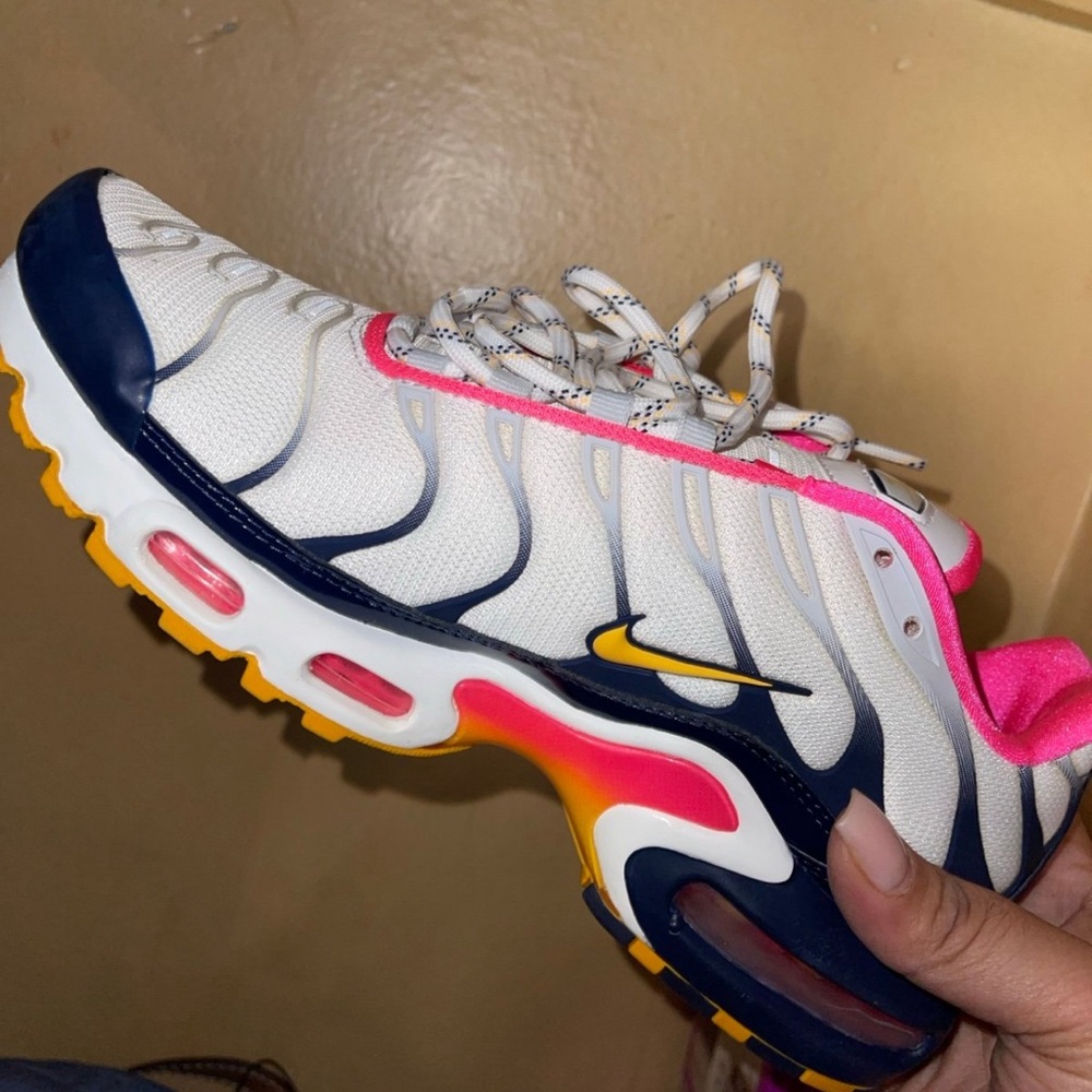 Nike White and Pink Sneakers with Navy and Yellow Accents
